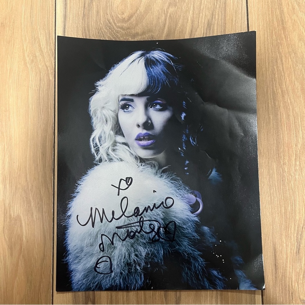 Melanie Martinez Autograph Photo